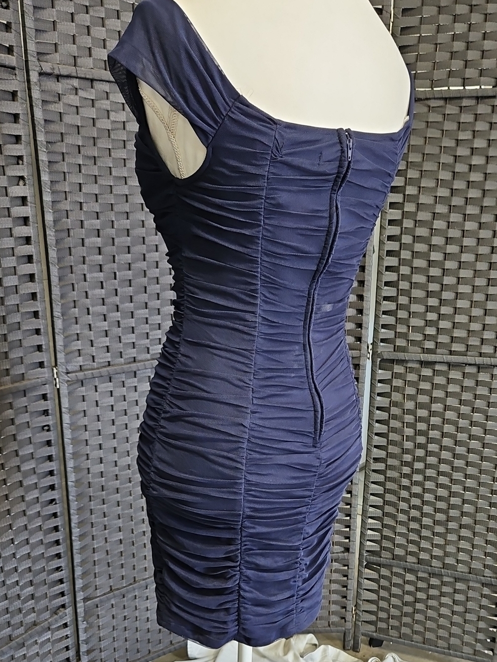 Navy Ruched Off-Shoulder Bodycon Dress - Picture 8 of 12